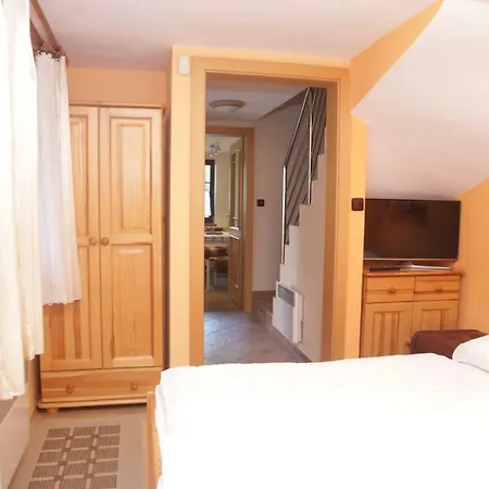 Kristina Ivachnova 49 Lejlighed *